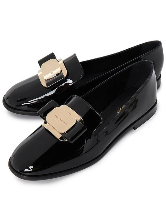 New Vara Plate Loafers Black - SALVATORE FERRAGAMO - BALAAN 2