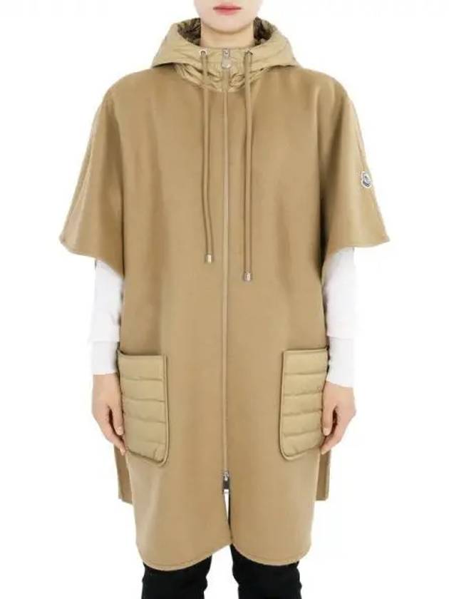 Women s Logo Patch Padded Panel Hood Cape Beige 3G00003 0U261 237 271575 1101434 - MONCLER - BALAAN 1