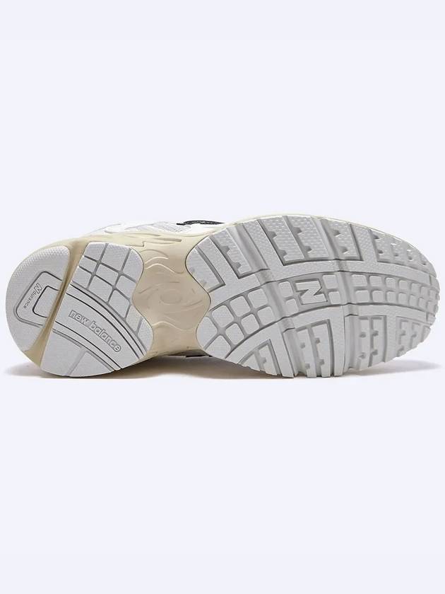 725v1 Low Top Sneakers Ivory - NEW BALANCE - BALAAN 7