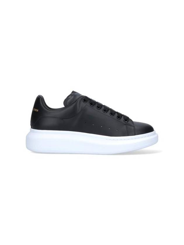 Oversized Leather Tab Low Top Sneakers Black - ALEXANDER MCQUEEN - BALAAN 2