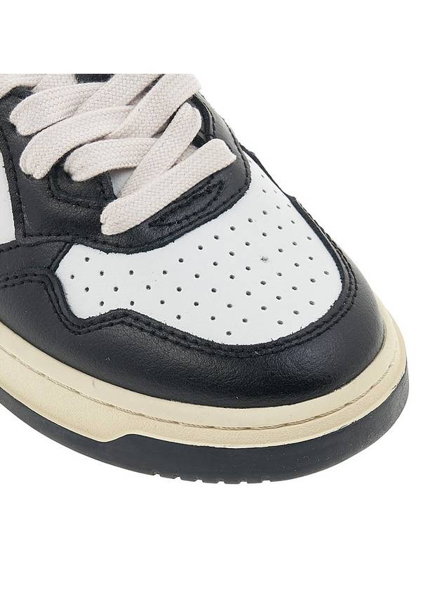 Medalist Leather Low Top Sneakers White Black - AUTRY - BALAAN 10