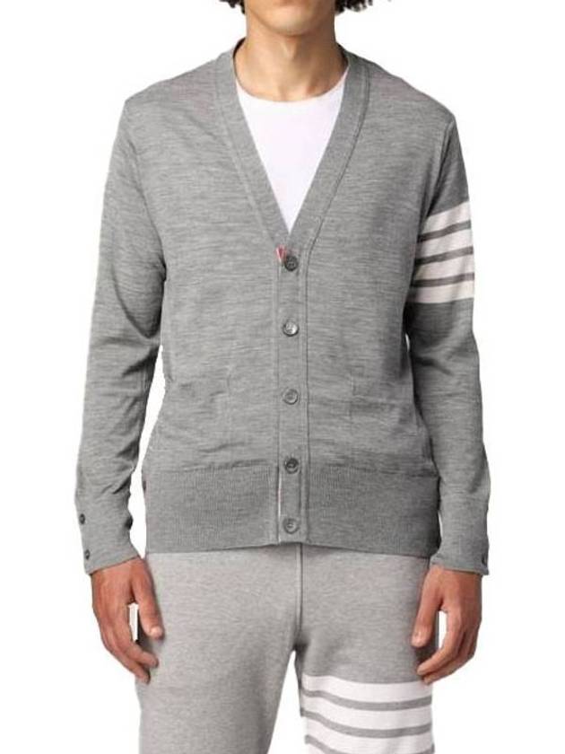 Men's Sustainable Classic Diagonal Wool Cardigan Pale Grey - THOM BROWNE - BALAAN 3