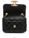 women cross bag - CHANEL - BALAAN 10