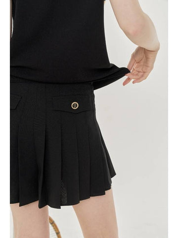 BUTTON-EMBELLISHED PLEATED SHORTS WINNER PANTSBlack - PLAYBOO - BALAAN 1