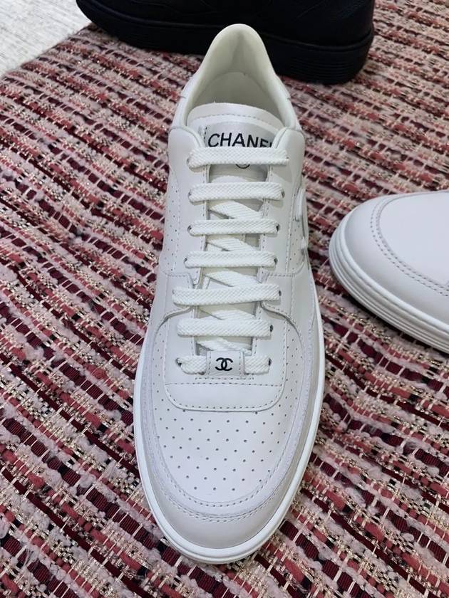 CC Logo Calfskin Low Top Sneakers White - CHANEL - BALAAN 5