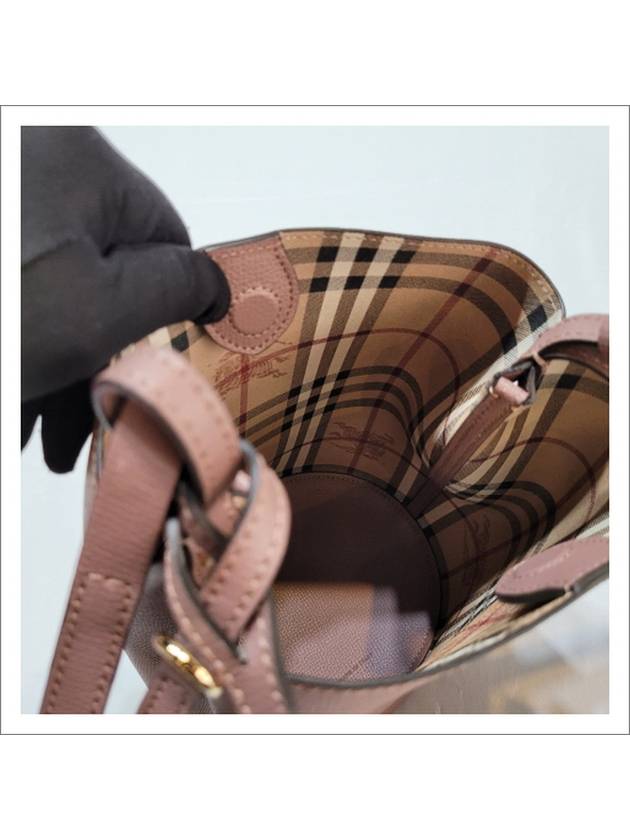 Haymarket Lawn Bucket Bag Pink - BURBERRY - BALAAN.