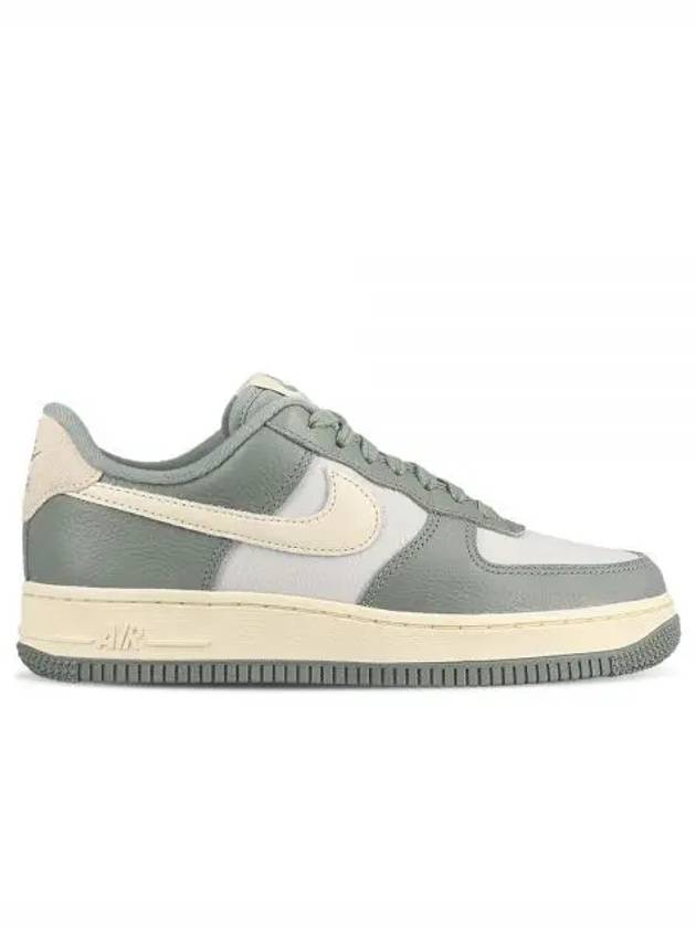 Air Force 1 '07 Low Top Sneakers Mica Green - NIKE - BALAAN 2