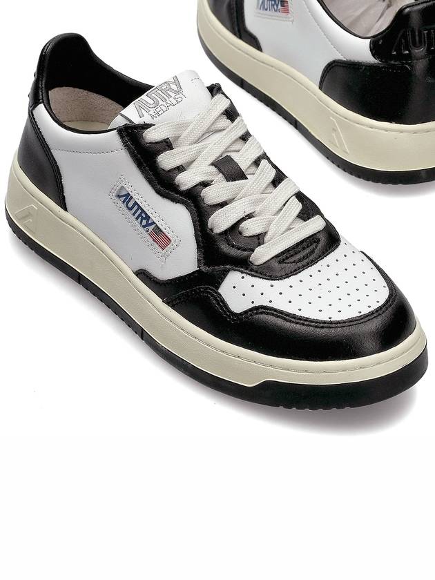 Medalist Killer Whale Sneakers White Black - AUTRY - BALAAN 2