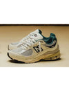 2002R Low Top Sneakers White Green - NEW BALANCE - BALAAN 7