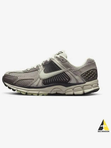 Women s Zoom Vomero 5 001 - NIKE - BALAAN 1