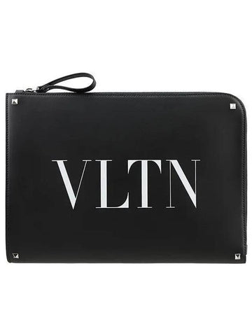 21FW WY2B0457 WJW 0NI VLTN Rockstud Clutch Bag Black　 997416 - VALENTINO - BALAAN 1