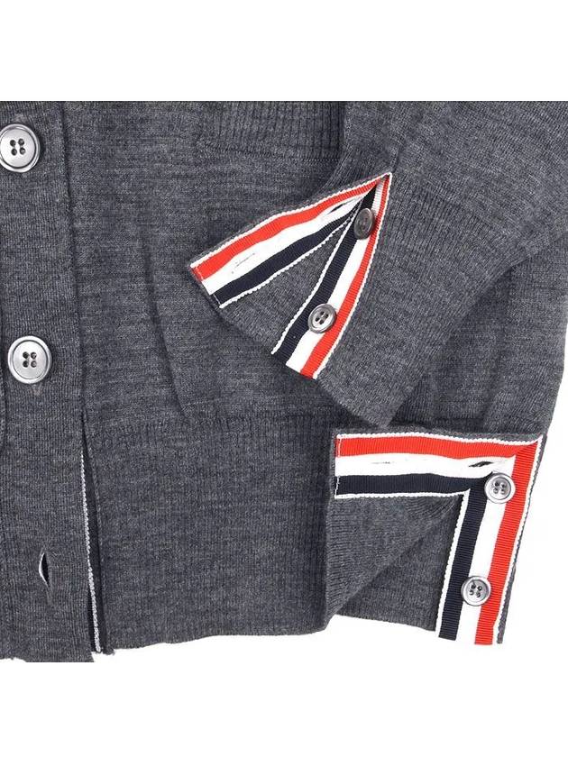 Sustainable Fine Merino Wool 4-Bar Relaxed Fit V-Neck Cardigan Medium Grey - THOM BROWNE - BALAAN 5