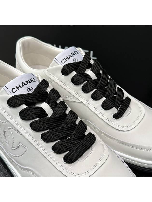 Calfskin Low Top Sneakers White - CHANEL - BALAAN 7