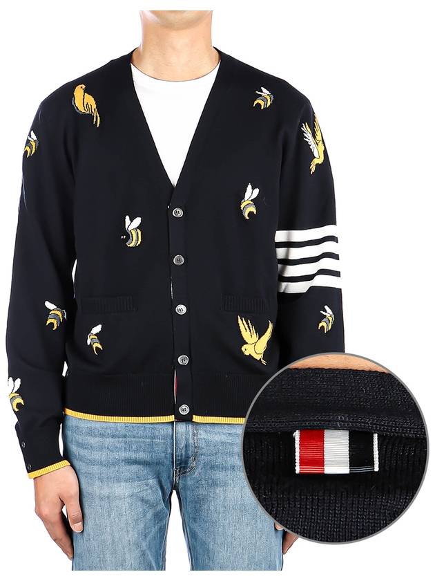 Men's Merino Bird Bee 4 Bar V-Neck Merino Cotton Cardigan Navy - THOM BROWNE - BALAAN 2