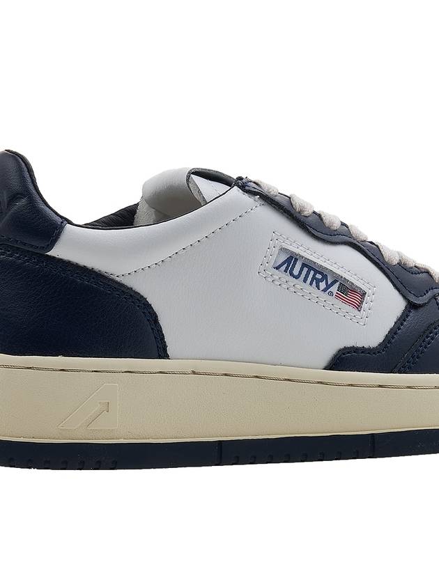 Medalist Navy Tab Low Top Sneakers White Navy - AUTRY - BALAAN 11