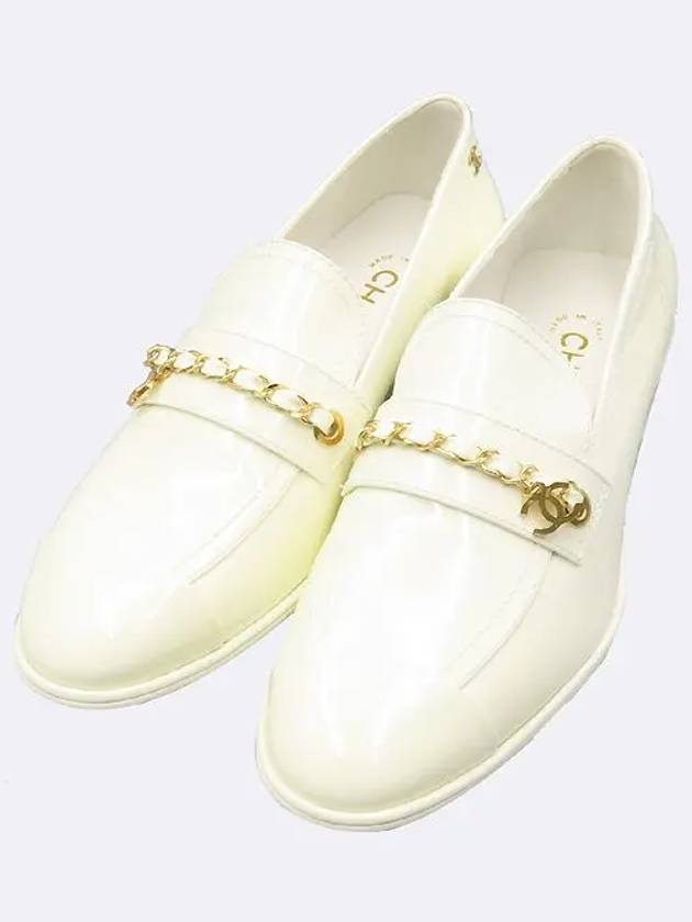 G38559 White patent leather silver COCO logo women s loafers 240MM - CHANEL - BALAAN 6