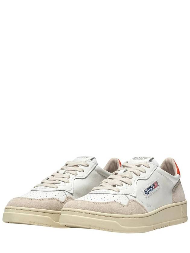 Women's Medalist Low Top Sneakers White Orange - AUTRY - BALAAN 3